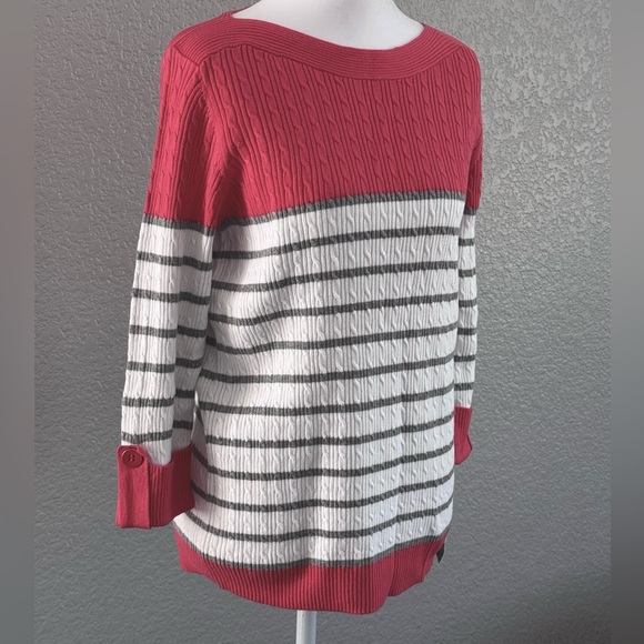 Karen Scott Pink and White Crew Neck knit top size small - Picture 3 of 6